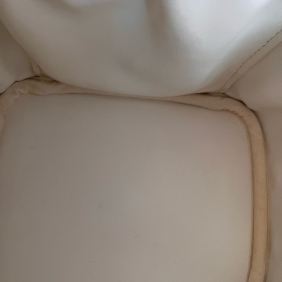 Chanel 2004 Pink Caviar Timeless Vanity - Picture 9 of 10